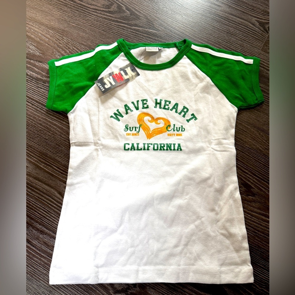 JYWLK jeans baby tee , green/white wave heart surf club, cotton, sz XS NWTS - Picture 3 of 6